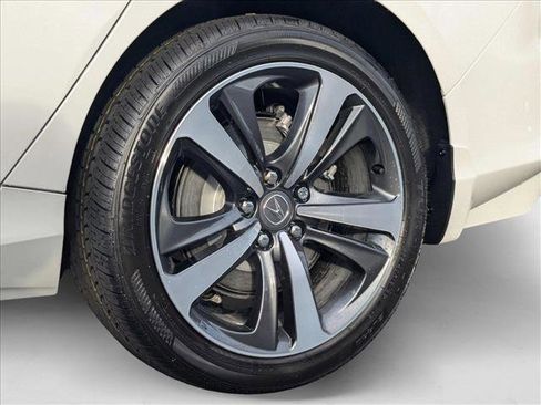 New 2025 Acura TLX w/ Technology Package image 15