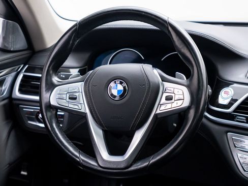 Used 2016 BMW 750i xDrive AWD/4WD image 12