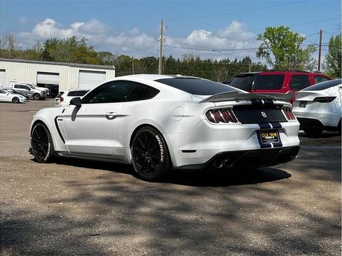 Used 2016 Ford Mustang Shelby GT350 w/ Technology Package RWD image 9