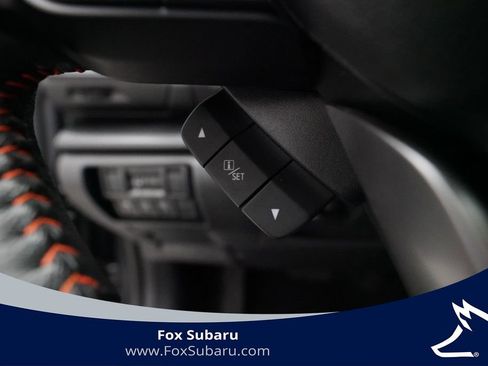 Used 2021 Subaru Crosstrek 2.0i Premium w/ Moonroof Package image 19