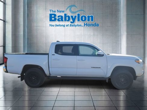 Used 2020 Toyota Tacoma SR5 image 5