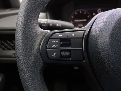 Used 2025 Honda Accord LX image 14