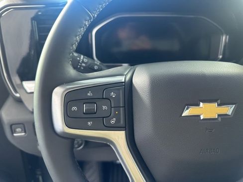 Used 2026 Chevrolet Silverado 2500 LTZ w/ LTZ Convenience Package image 22