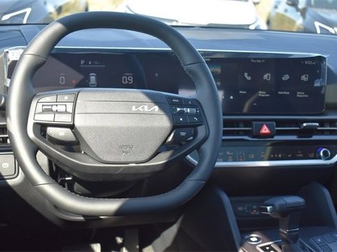 New 2026 Kia Sportage EX w/ EX Panorama Roof Package image 21