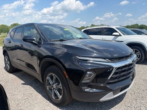 Used 2024 Chevrolet Blazer LT w/ LPO, Floor Liner Package FWD image 1