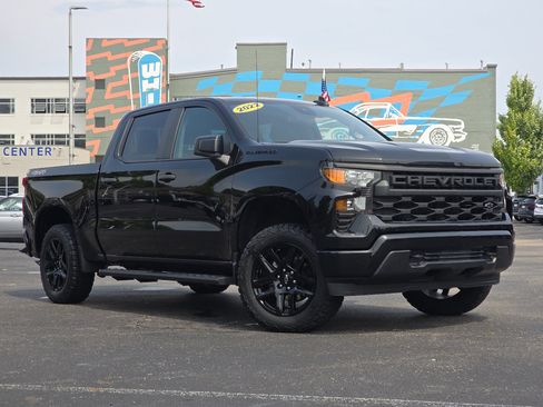 Used 2022 Chevrolet Silverado 1500 Custom w/ LPO, Dark Essentials Package AWD/4WD image 2
