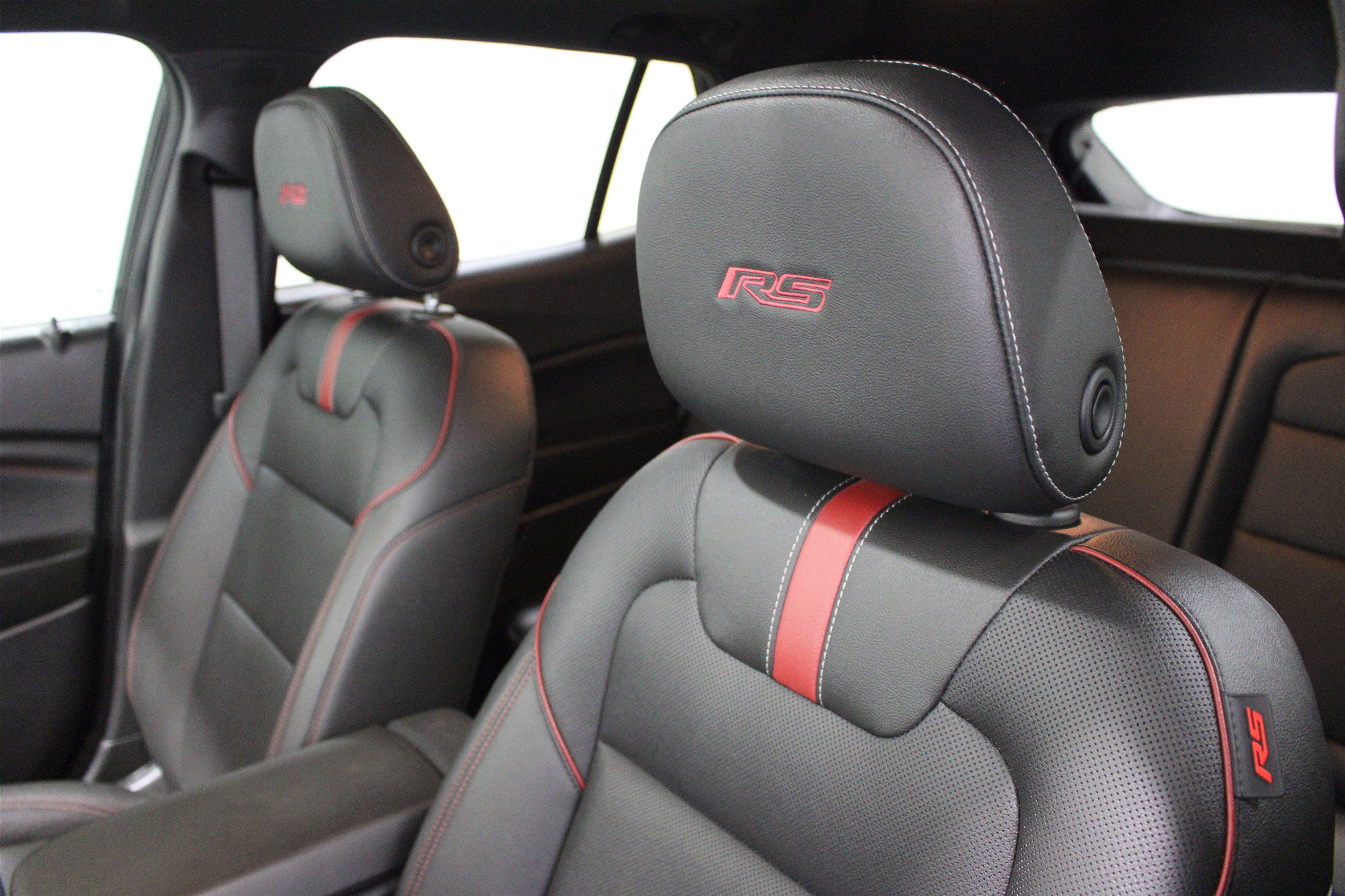 Used 2025 Chevrolet Trax RS w/ Sunroof Package FWD image 4