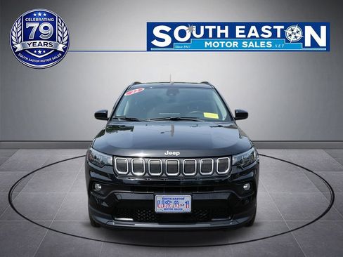 Used 2022 Jeep Compass Latitude w/ Convenience Group AWD/4WD image 3