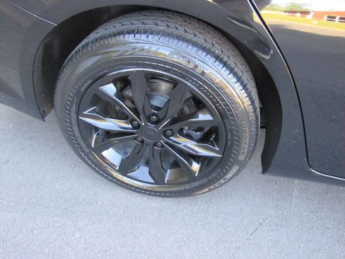 Used 2023 Chevrolet Malibu LT image 26