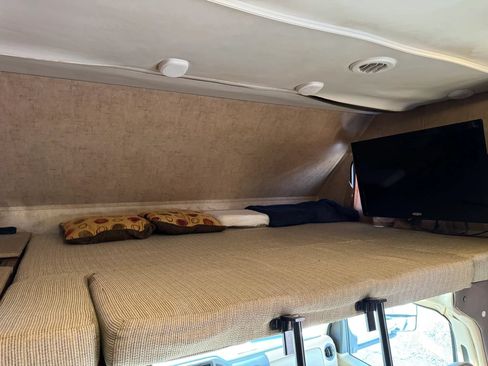 Used 2015 Ford E-450 and Econoline 450 Super Duty w/ Motorhome Prep Package RWD image 66