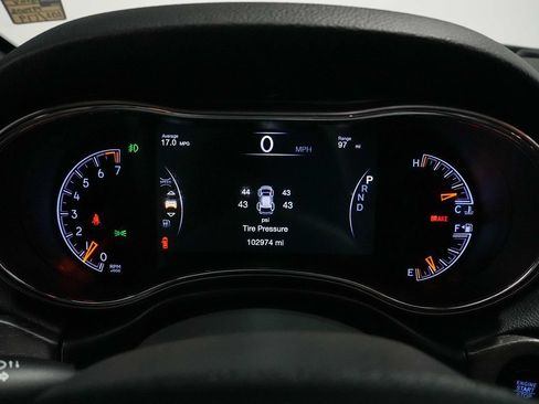 Used 2018 Jeep Grand Cherokee Limited w/ Luxury Group II RWD image 16