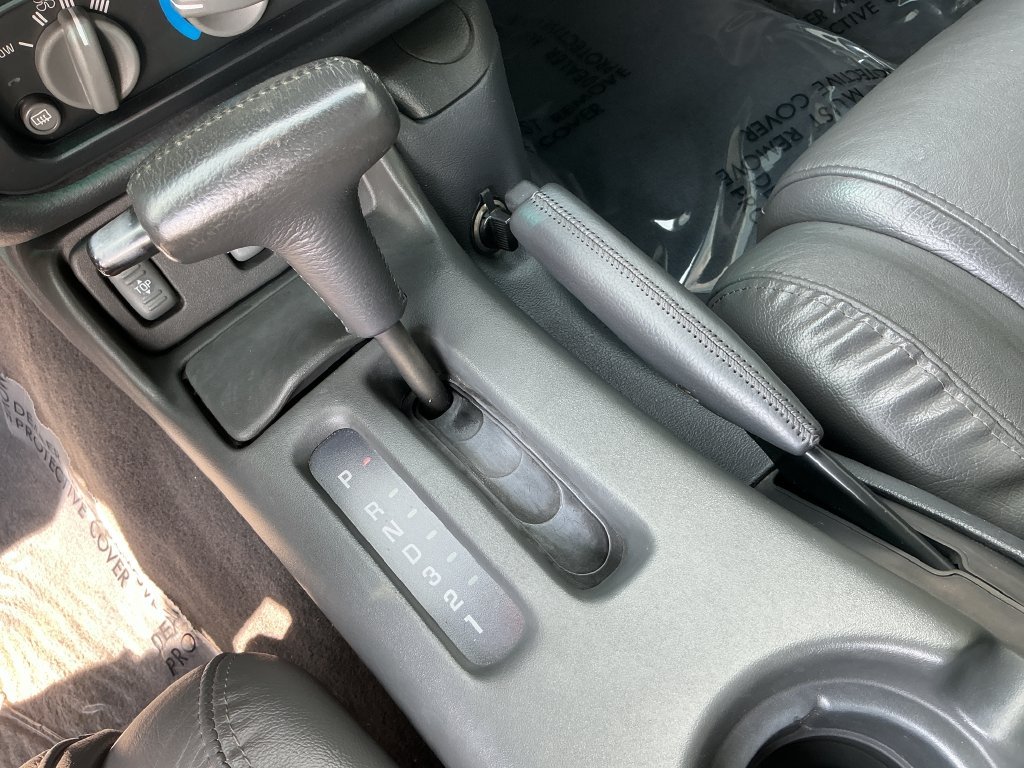 Used 1998 Pontiac Firebird Trans Am RWD image 23