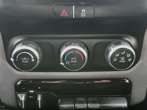 Used 2022 RAM 3500 Tradesman AWD/4WD image 18
