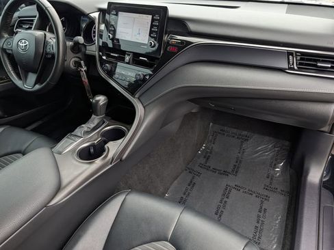 Used 2024 Toyota Camry SE FWD image 30