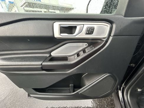 Used 2020 Ford Explorer ST w/ ST Street Pack image 13