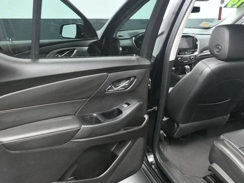 Used 2019 Chevrolet Traverse LT w/ LT Premium Package AWD/4WD image 22