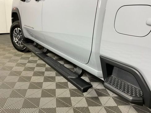 Used 2025 GMC Sierra 2500 SLE w/ SLE Value Package; image 38