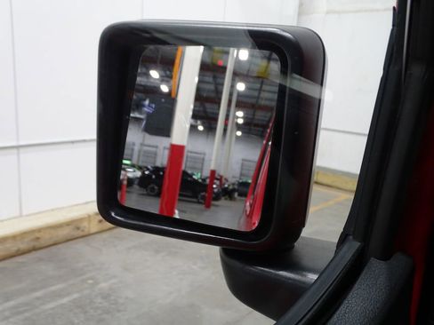 Used 2023 Jeep Wrangler Sport image 31