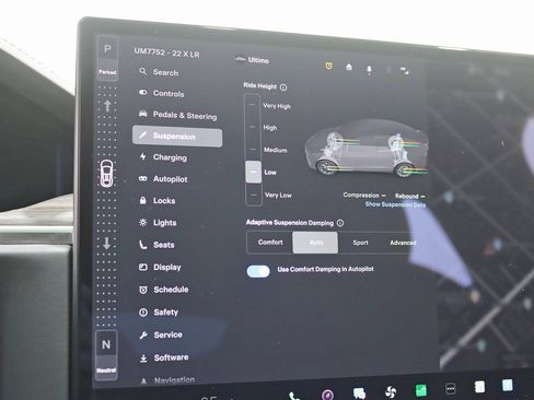 Used 2022 Tesla Model X image 20