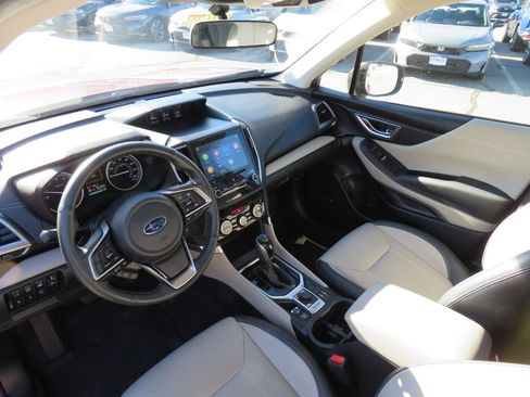 Used 2023 Subaru Forester Limited image 10