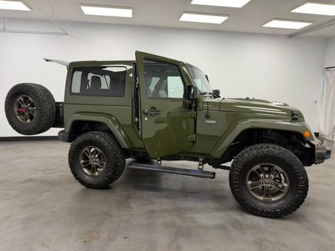 Used 2016 Jeep Wrangler Sahara AWD/4WD image 26