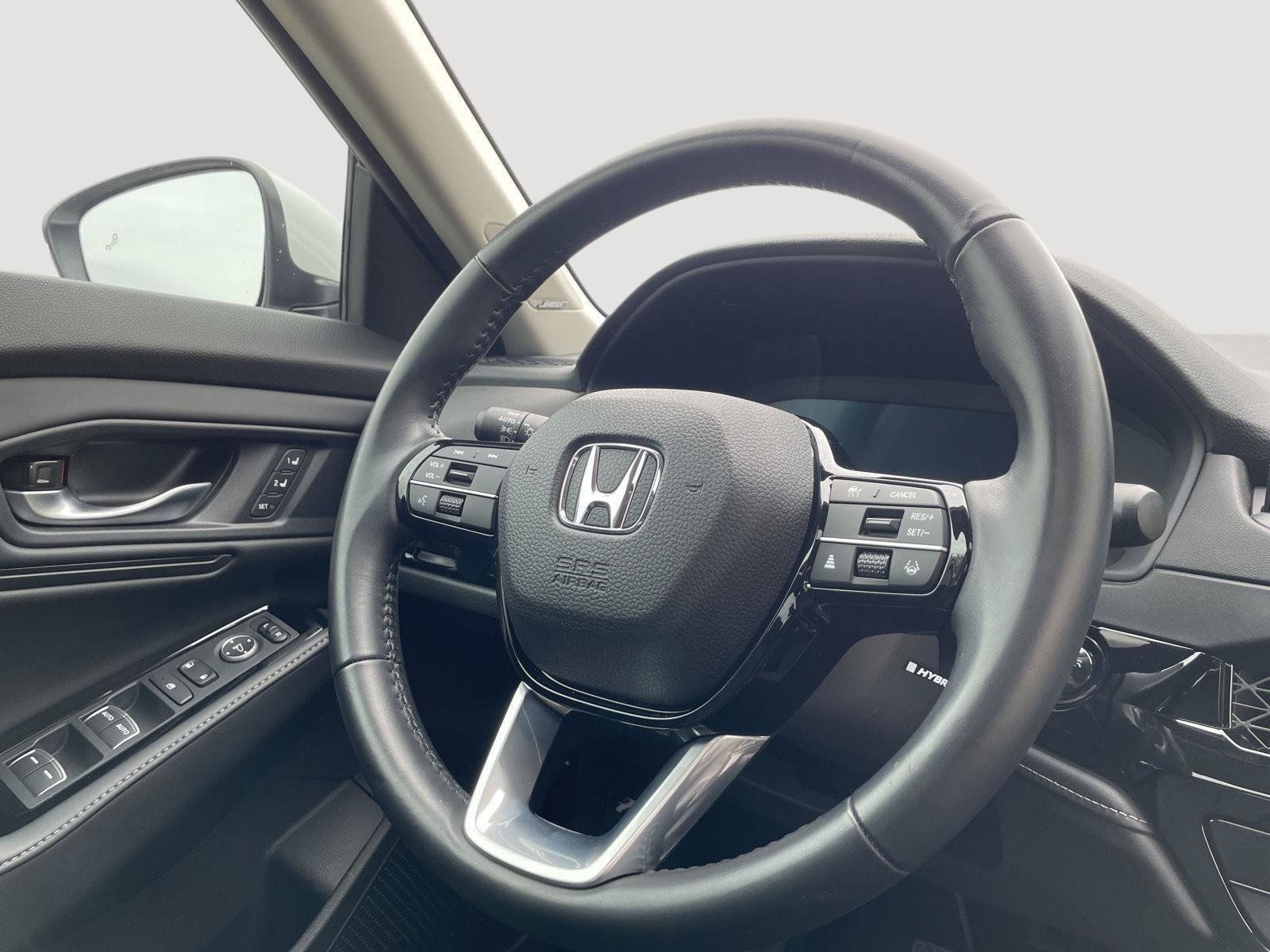 Used 2023 Honda Accord Touring image 19