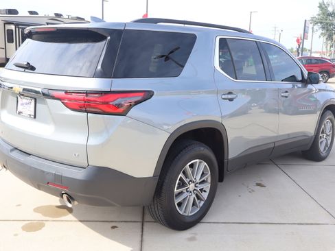 Used 2023 Chevrolet Traverse LT AWD/4WD image 5