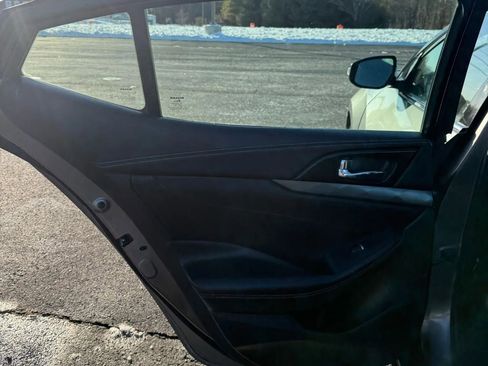 Used 2022 Nissan Maxima SV w/ Floor Mat Group image 31