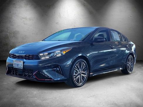 Used 2023 Kia Forte GT-Line w/ GT-Line Technology Package FWD image 5