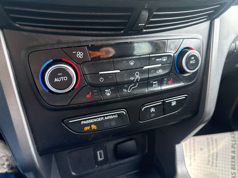 Used 2018 Ford Escape SEL FWD image 40