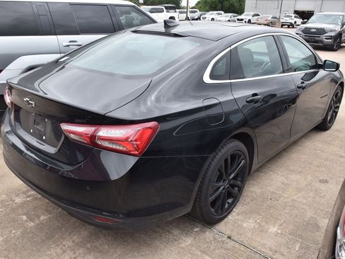 Used 2025 Chevrolet Malibu LT w/ Midnight Edition image 5