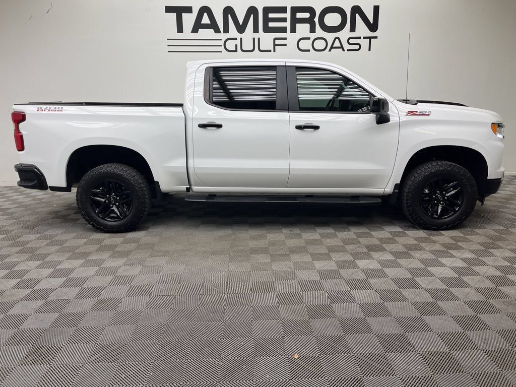 Used 2024 Chevrolet Silverado 1500 LT Trail Boss w/ Protection Package AWD/4WD image 4