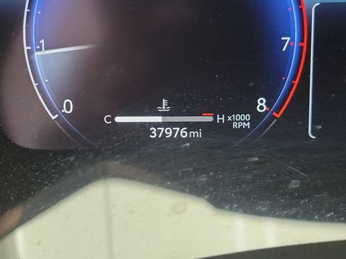 Used 2023 Toyota Highlander Platinum FWD image 28