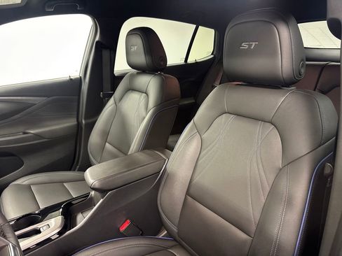 Used 2025 Buick Envista Sport Touring w/ Convenience I Package image 25