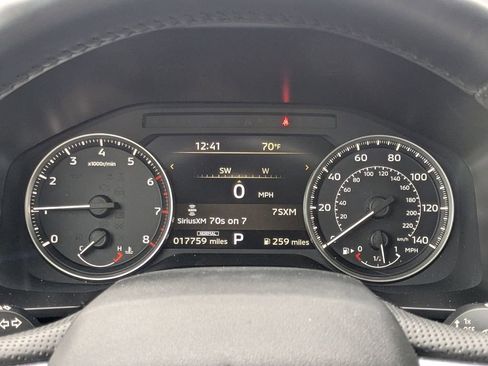 Used 2025 Mitsubishi Outlander SE image 18