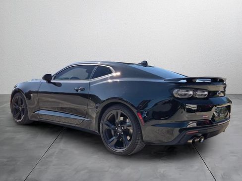 Used 2020 Chevrolet Camaro SS RWD image 3