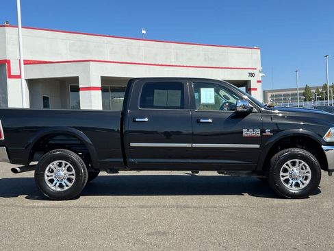 Used 2018 RAM 2500 Laramie AWD/4WD image 6