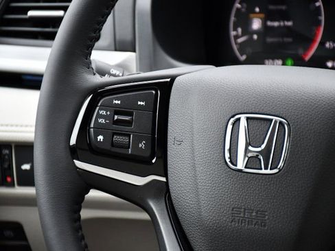 New 2026 Honda Odyssey Touring image 24