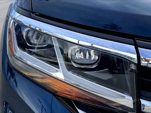 Used 2022 Volkswagen Atlas SEL R-Line image 27