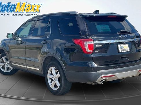 Used 2016 Ford Explorer XLT w/ Equipment Group 202A AWD/4WD image 5
