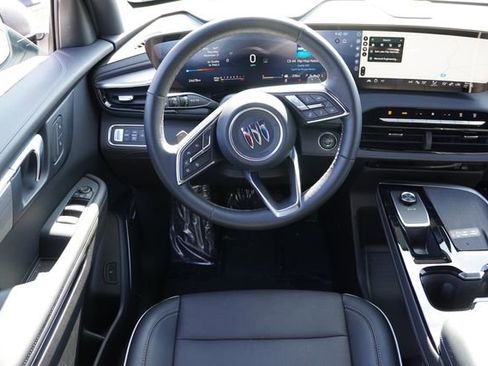 Used 2025 Buick Enclave Preferred image 20