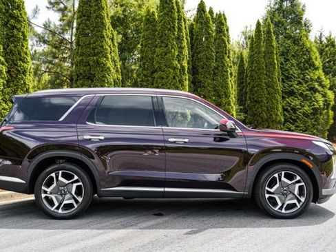 Used 2023 Hyundai Palisade Limited FWD image 12