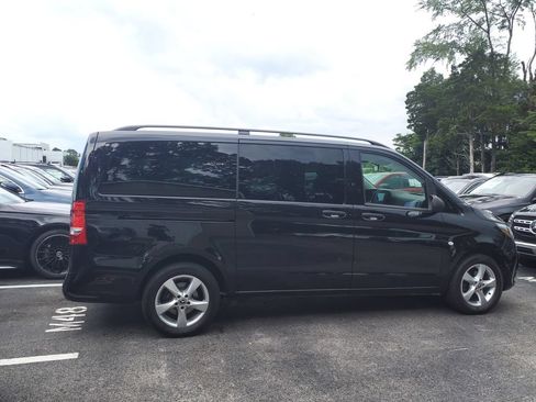 Used 2023 Mercedes-Benz Metris Passenger image 5
