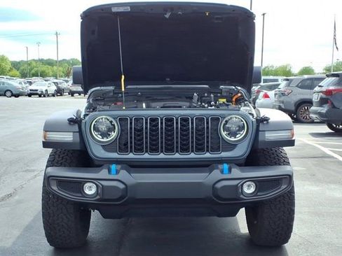 Used 2025 Jeep Wrangler Unlimited Rubicon 4xe AWD/4WD image 31