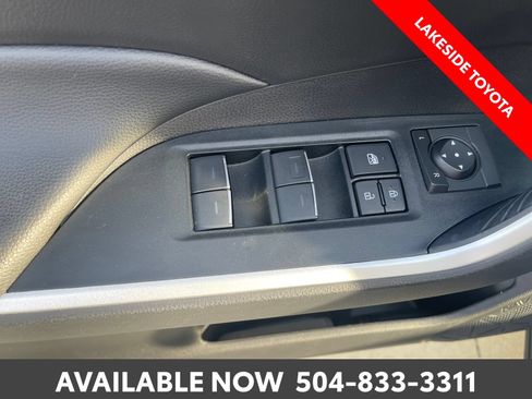 Certified 2025 Toyota RAV4 XLE FWD image 26