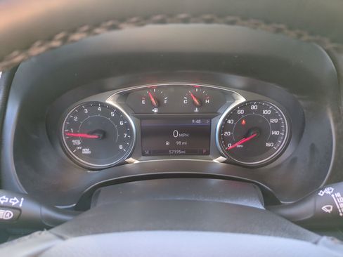 Used 2024 GMC Terrain SLT image 20