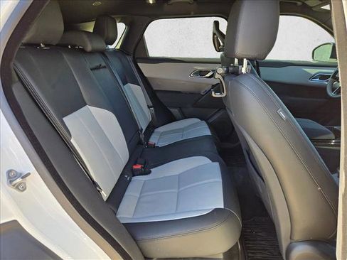 Certified 2024 Land Rover Range Rover Velar Dynamic SE image 21