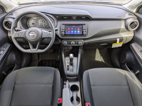 New 2025 Nissan Kicks Play S image 13