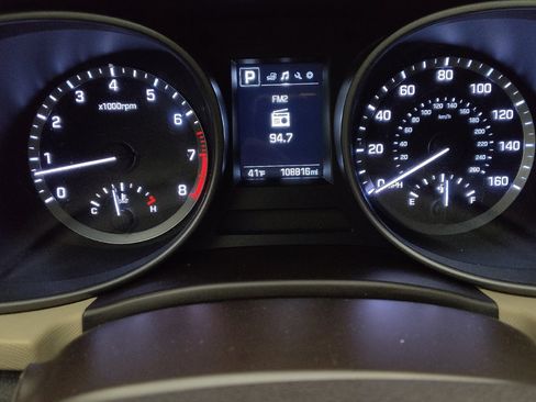 Used 2018 Hyundai Santa Fe Sport image 23