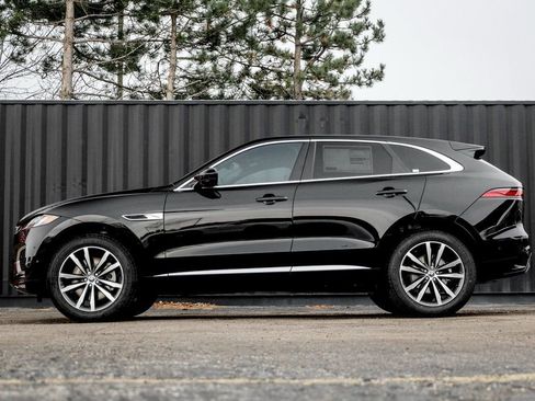 New 2026 Jaguar F-PACE R-Dynamic S image 3